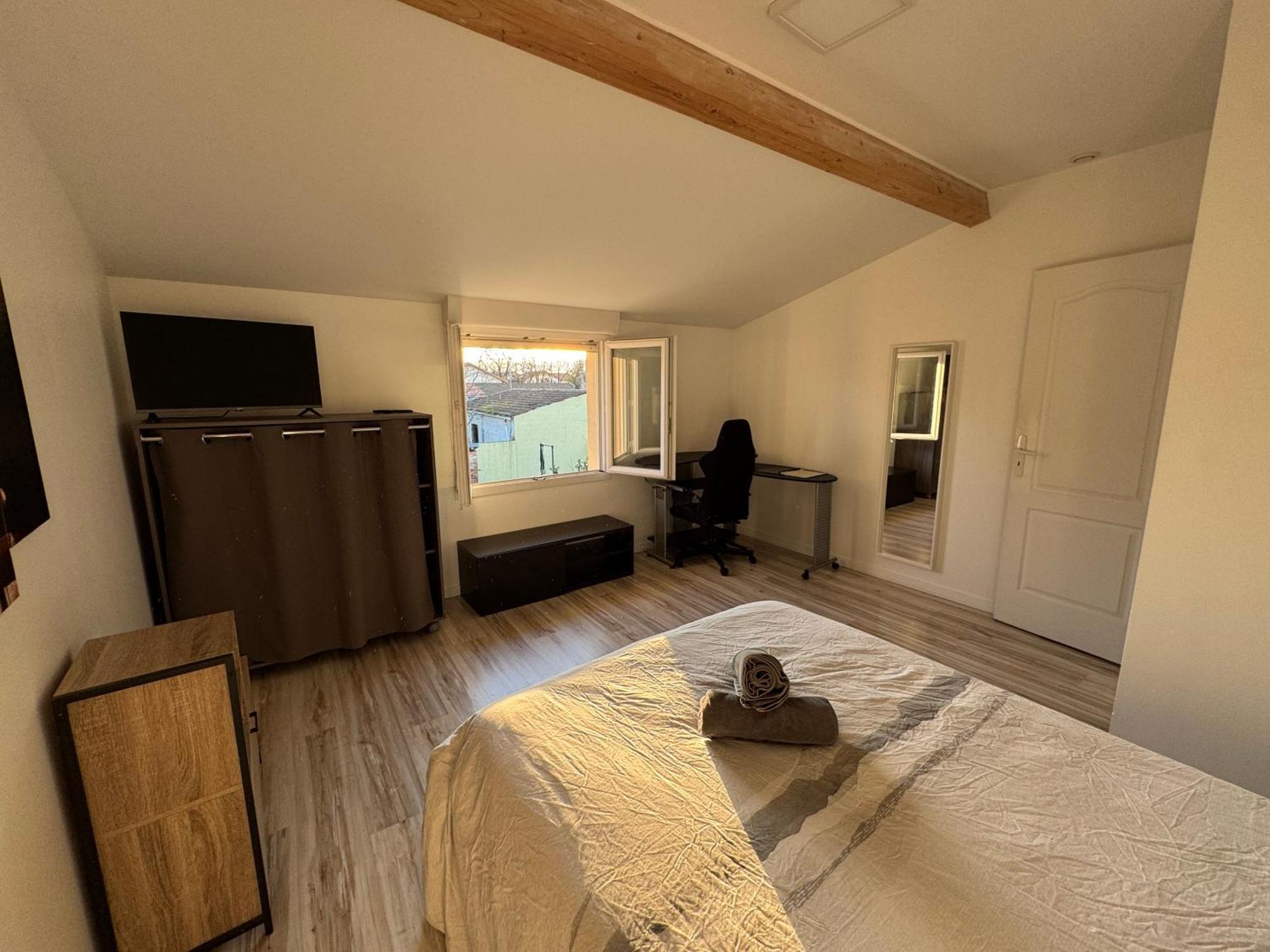 Bed To Rent - Maison Calme Avec Jacuzzi Sous Supplement Bordeaux Exterior photo